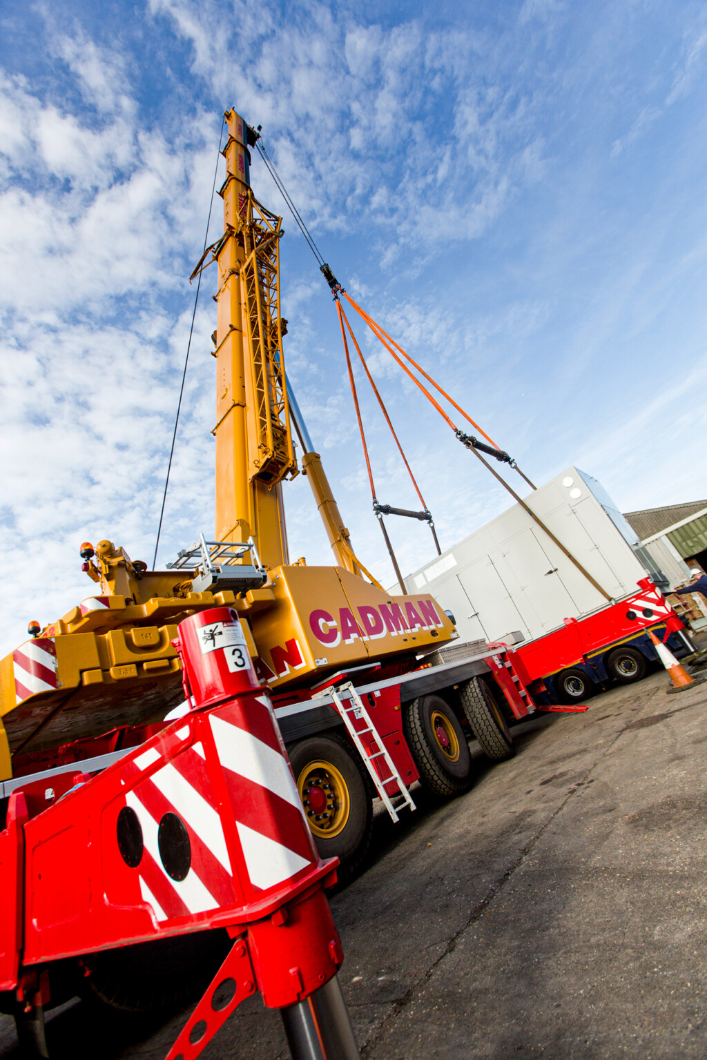 Heavy Machinery Moving Specialists | Heavy Lifting Services | Cadman Cranes